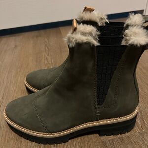Toms Olive Ankle Boots with Fur Trim